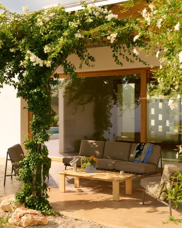 Assemble mesa de centro - Teca, 135x55 cm - Muuto