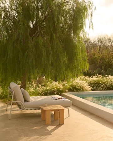 Assemble mesa de centro - Teca, 55x55 cm - Muuto