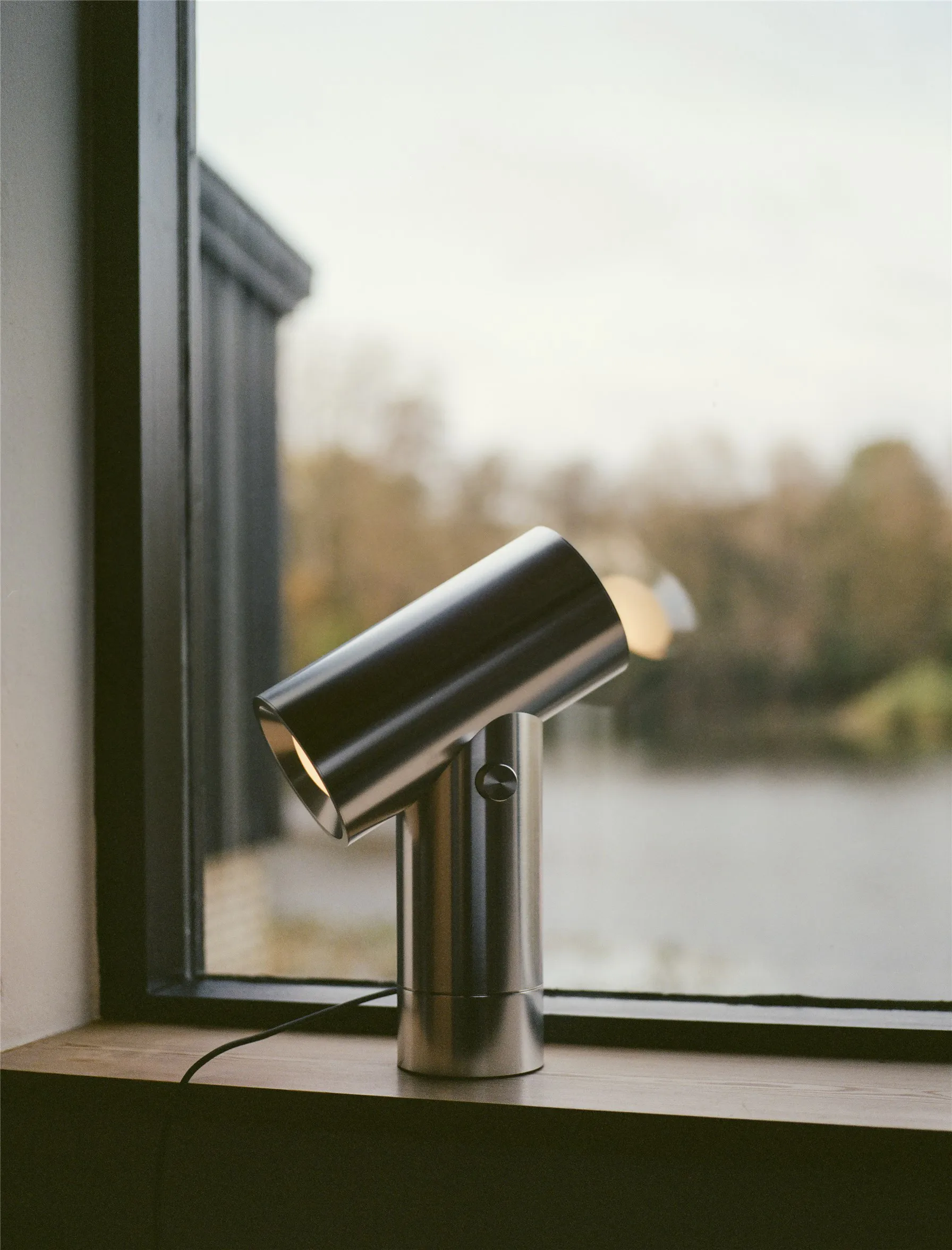 Beam candeeiro de mesa 45,4 cm, Alumínio polido Muuto