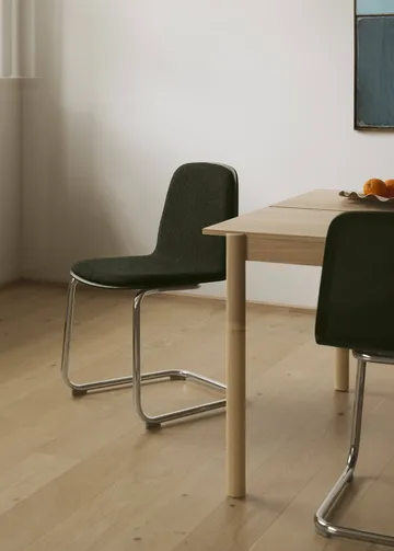 Brink Chair Cantilever Base cadeira - Carvalho-cromado - Muuto