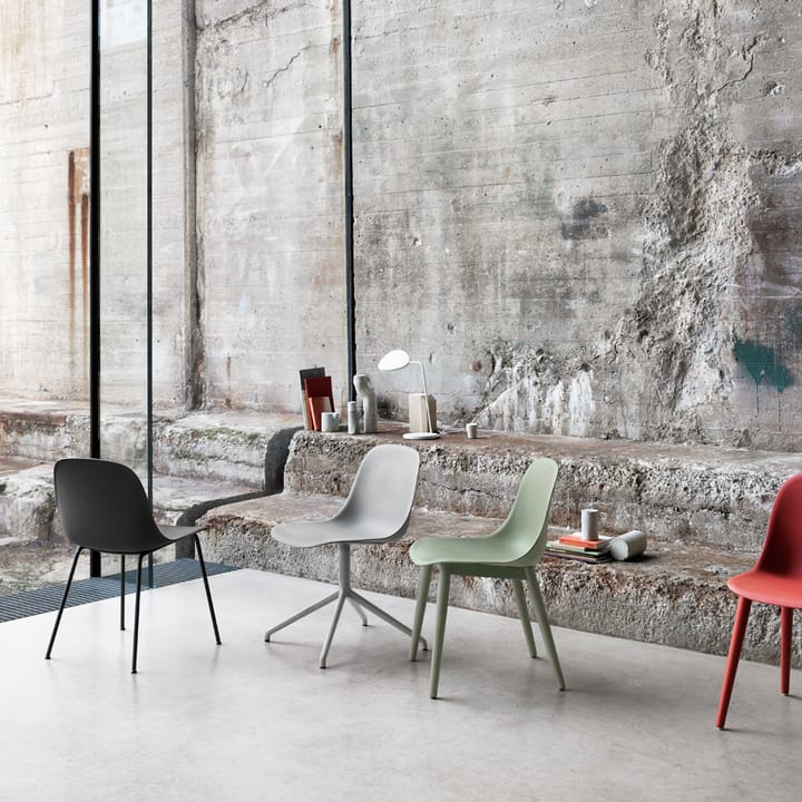 Cadeira base aço assentos plástico, verde dusty Muuto