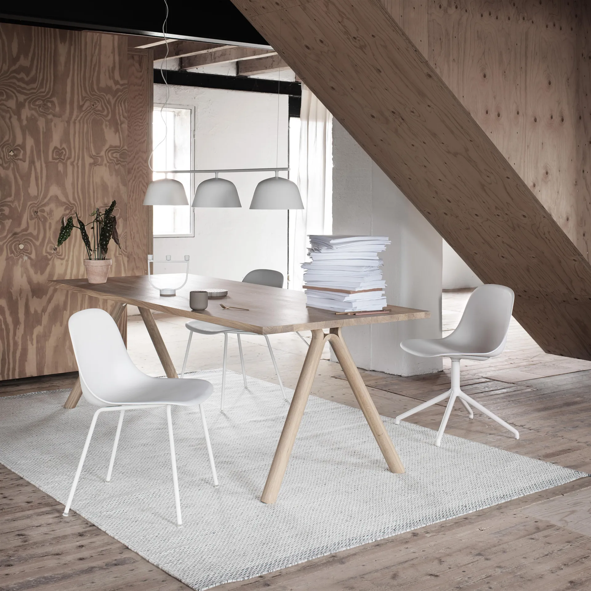 Candeeiro de teto Ambit Rail, cinza Muuto