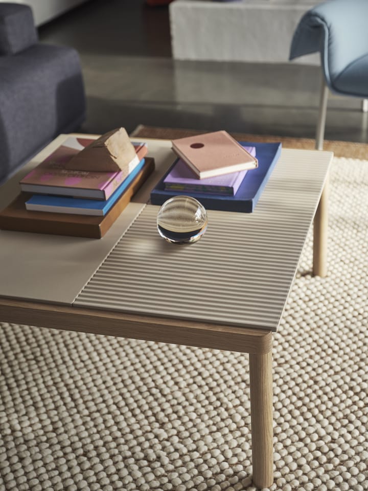 Couple 1 Plain-1 Wavy mesa de centro 80x84x40 cm, Sand-carvalho Muuto