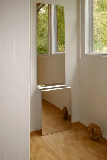 Espelho de parede Pleat - Aço polido, 227x57 cm - Muuto