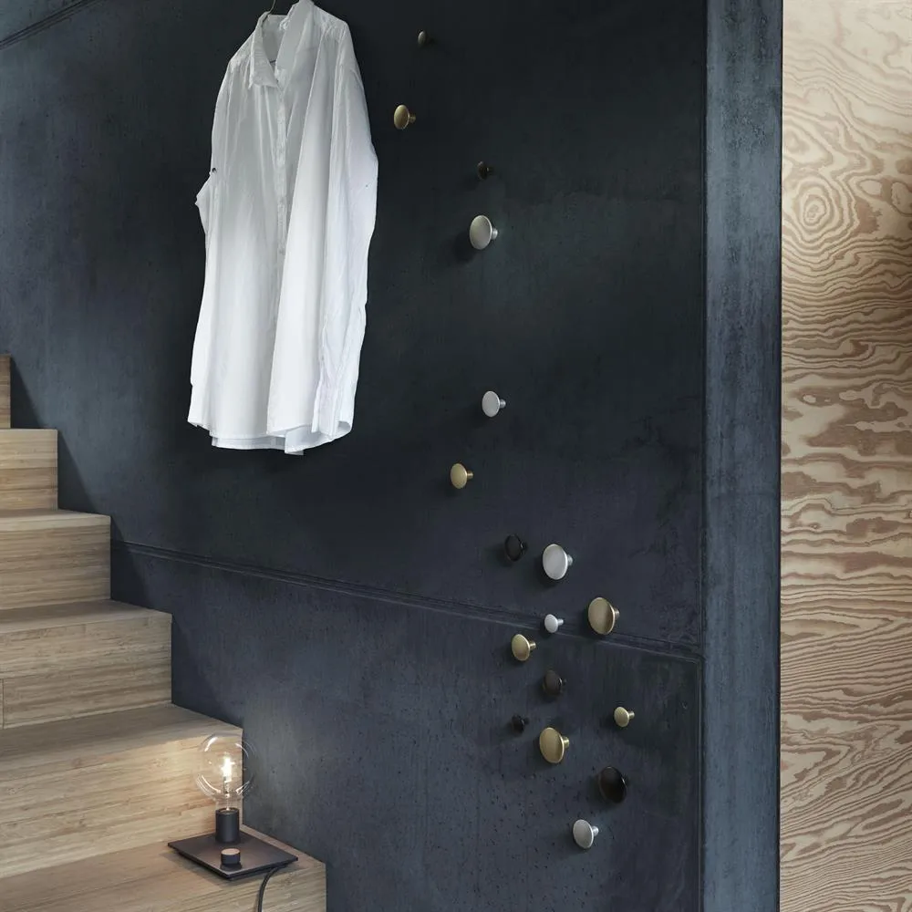 Ganchos de alumínio The Dots, pequeno Muuto