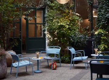 Linear Steel poltrona lounge - Azul pálido - Muuto