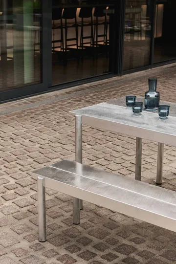 Mesa de aço Linear 140 cm - Warm galvanized steel - Muuto