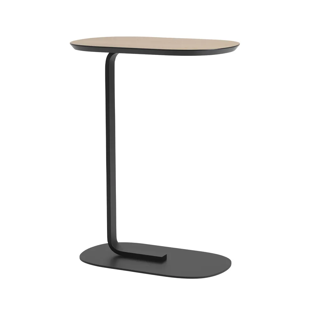 Mesa de apoio H: 73,5 cm Relate, Folheado de carvalho-preto Muuto