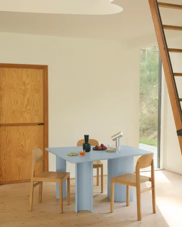 Mesa de jantar Re-norm - Azul-claro, 130x120 cm - Muuto