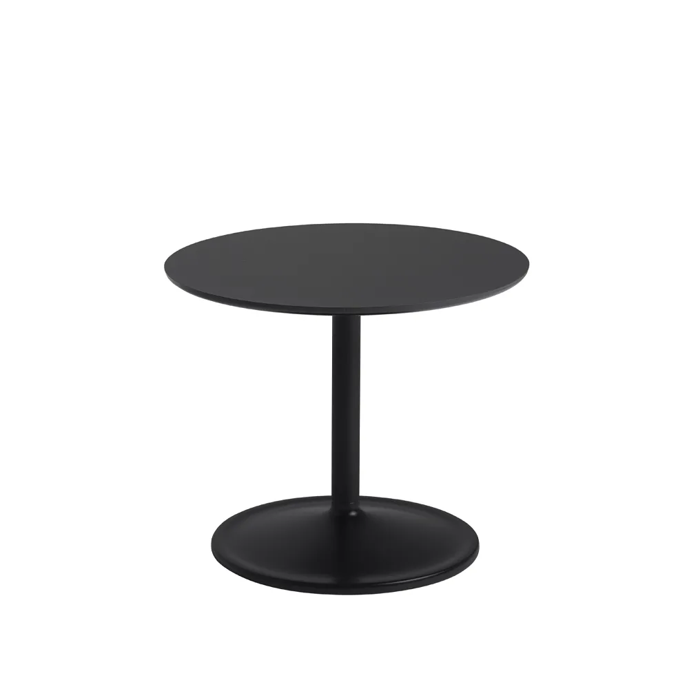 Mesa lateral Soft Ø48cm, Preto laminado A: 40 cm Muuto
