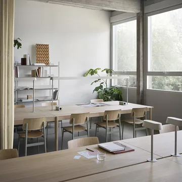 Mesa modular Linear System Middle - Laminado branco-branco ABS-Carvalho  - Muuto