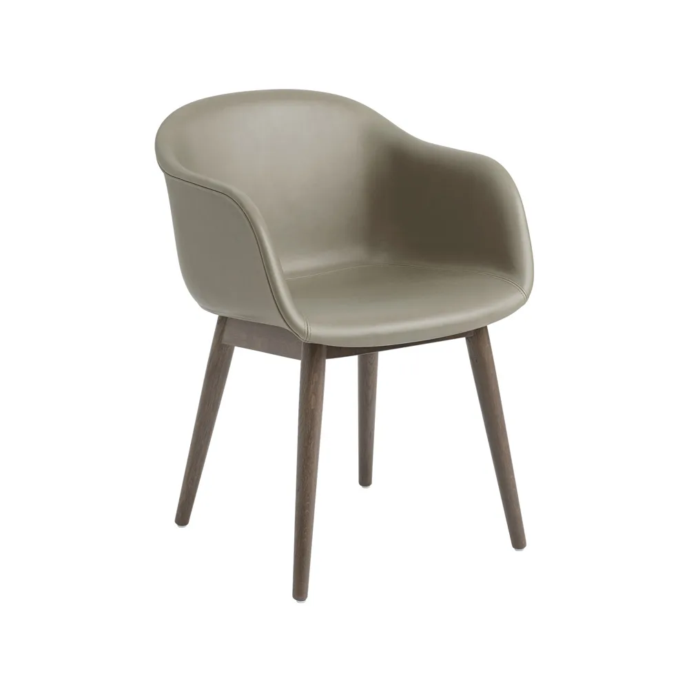 Poltrona pernas de madeira Fiber, Couro pedra, pernas de carvalho marrom  Muuto