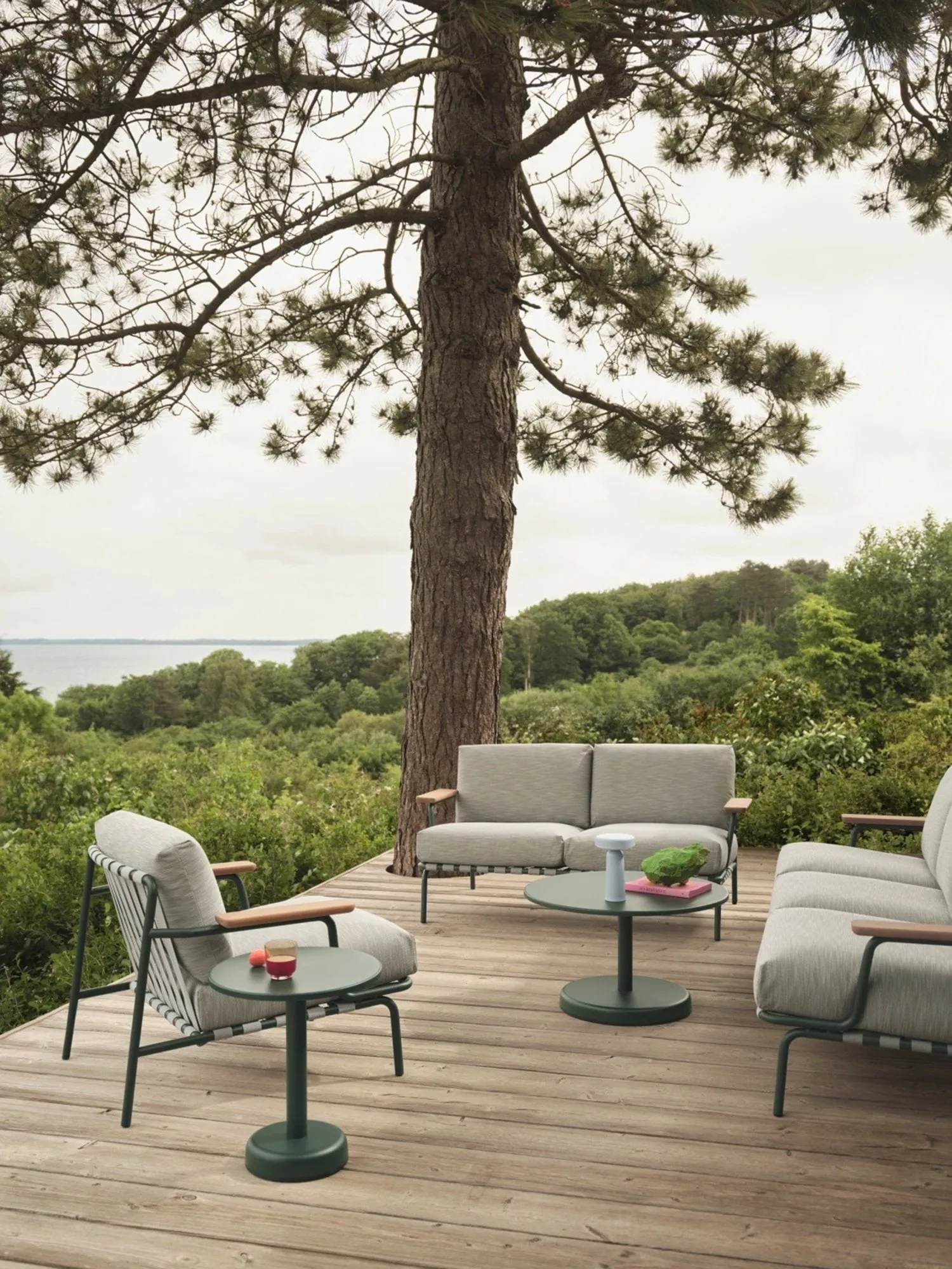 Sofá Settle 2 lugares, Ribbed Weave 2 Dark green Muuto