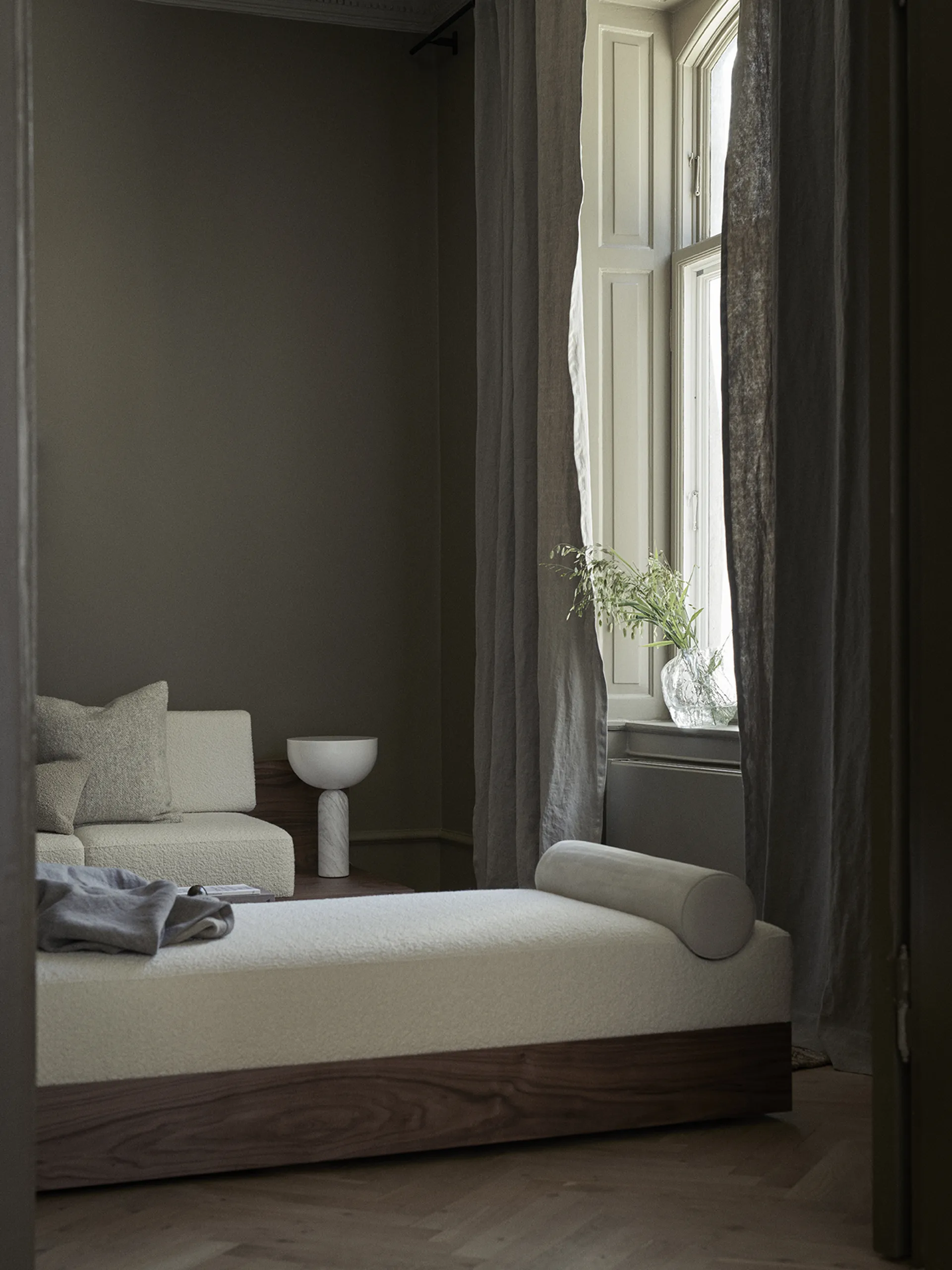 Cama de dia Mass 200x75x51 cm, Karakorum ivory 001-walnut New Works