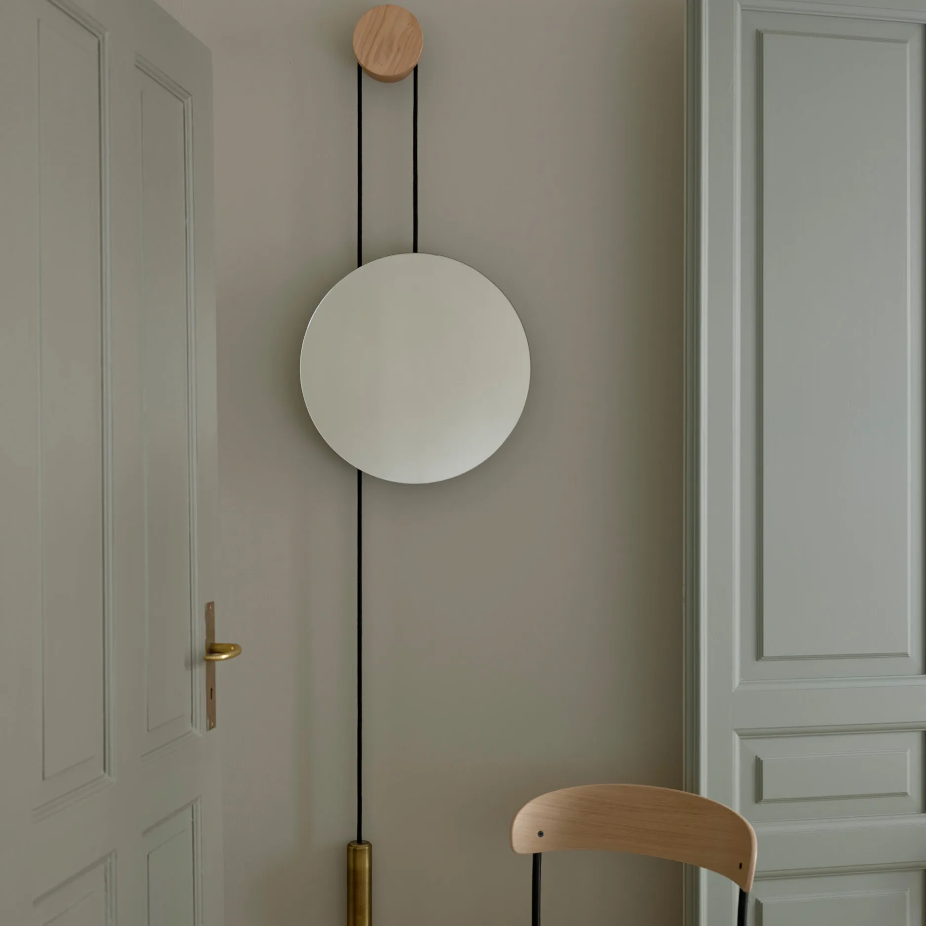 Espelho Rise and Shine, Natural oak-brass weight New Works