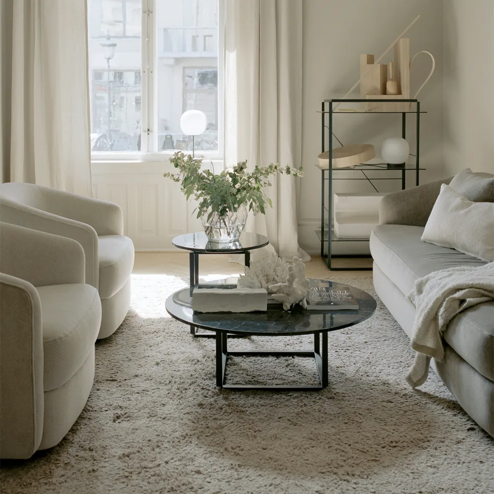 Mesa de centro Florence, Mármore Gris du Marais, ø90 cm, estrutura preta New Works