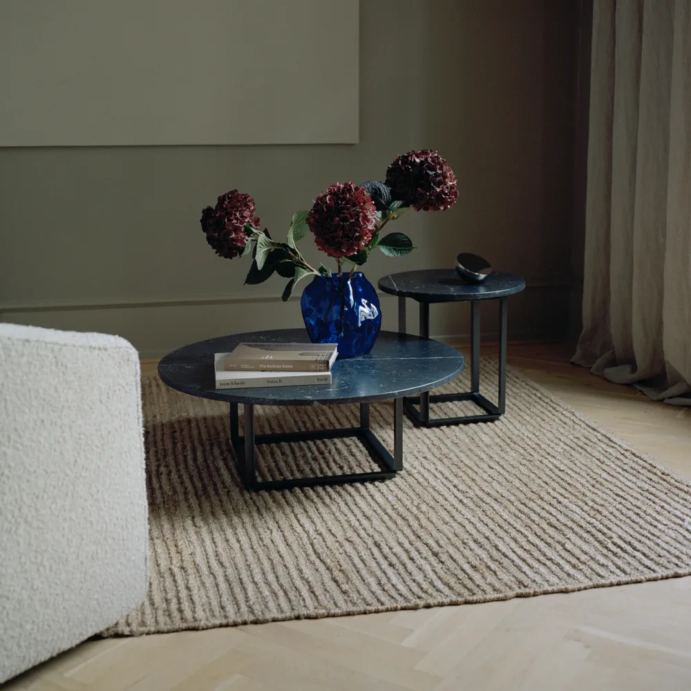 Mesa de centro Florence, Mármore Gris du Marais, ø90 cm, estrutura preta New Works