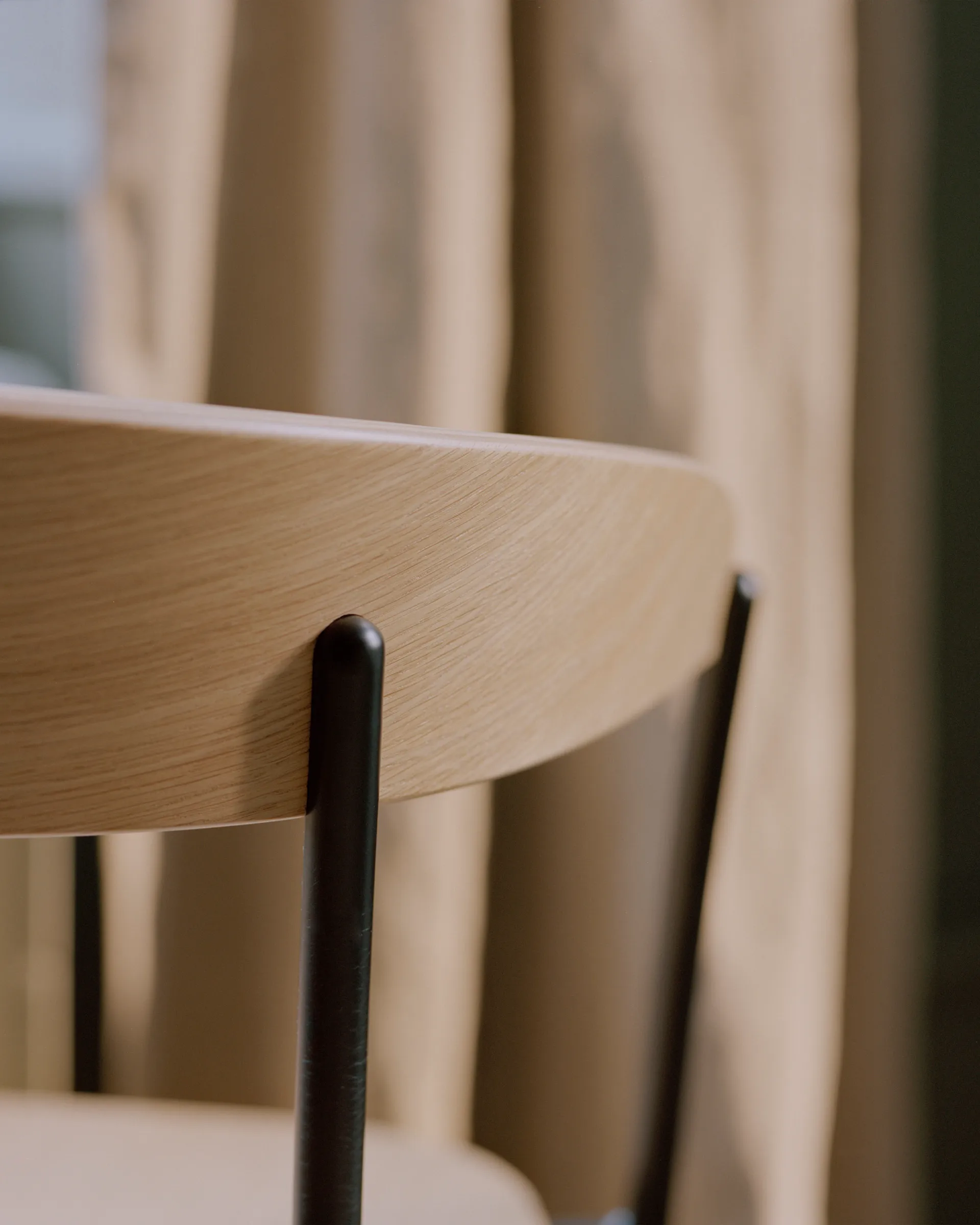 Poltrona Missing , Carvalho New Works