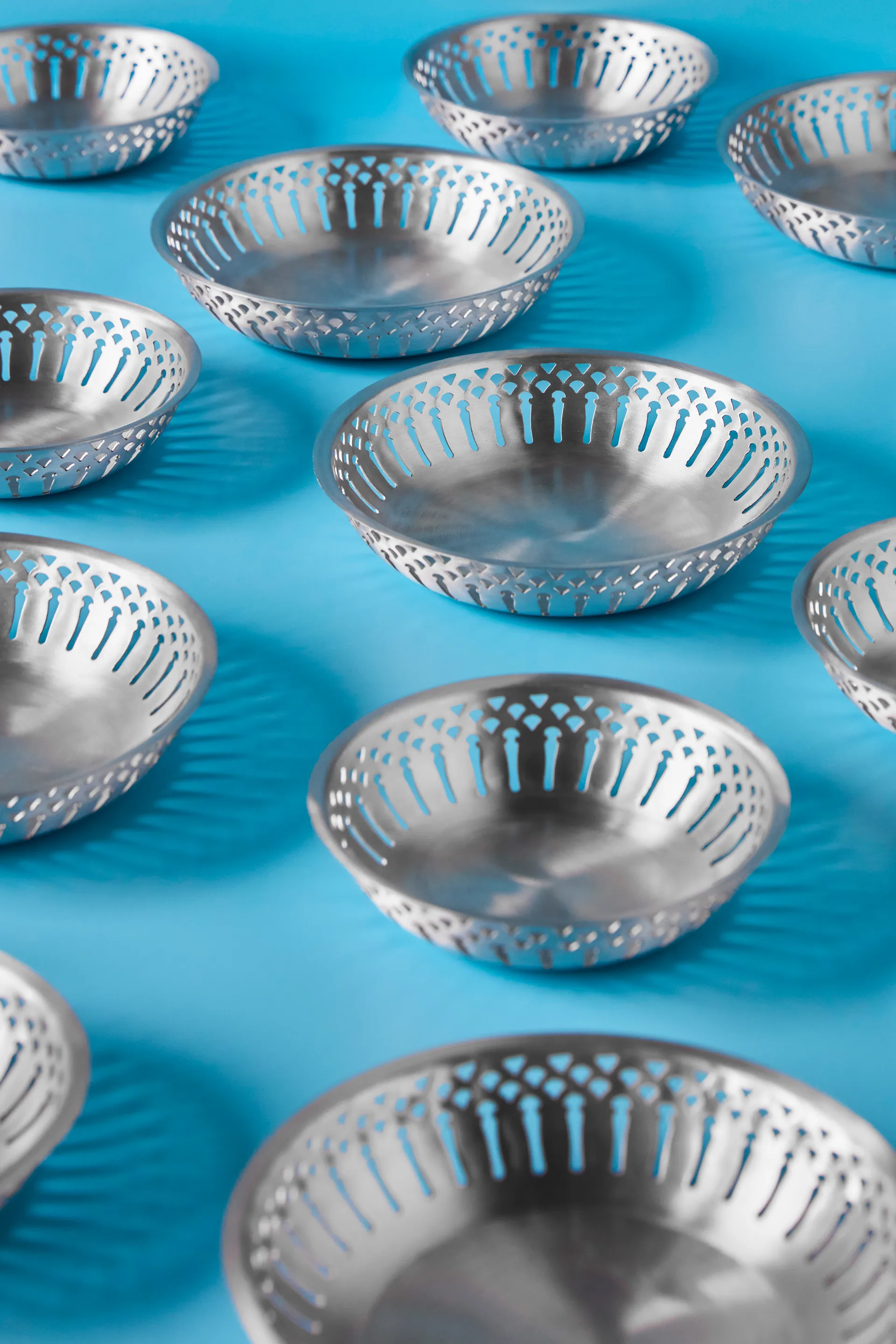 Nicolas Vahé cesta de pão 2 peças, Acabamento prateado antigo Nicolas Vahé