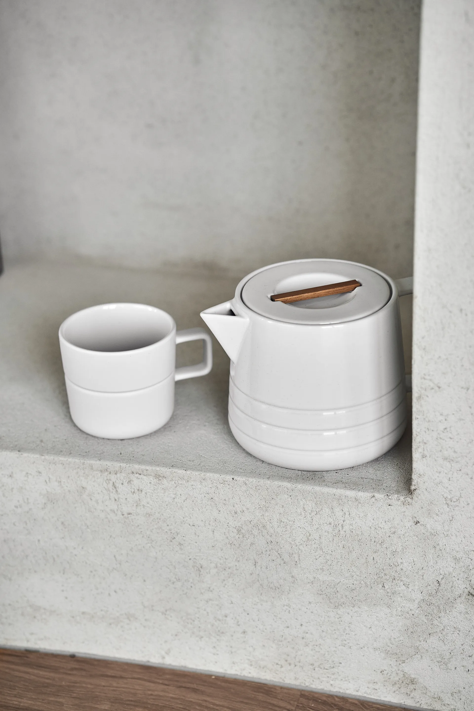 Bule de chá Lines 1,5 litros, branco NJRD