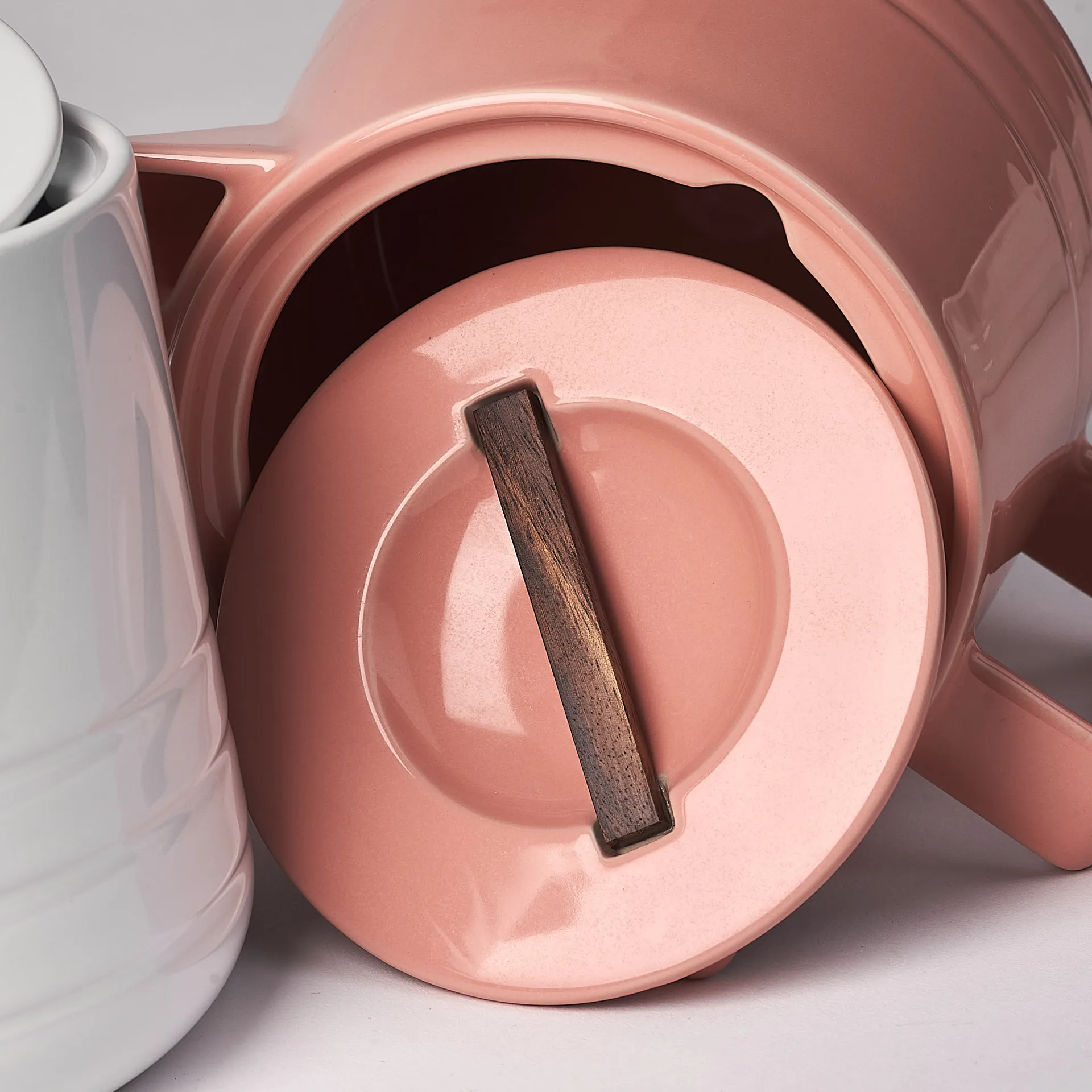 Bule de chá Lines 1,5 litros, rosa NJRD