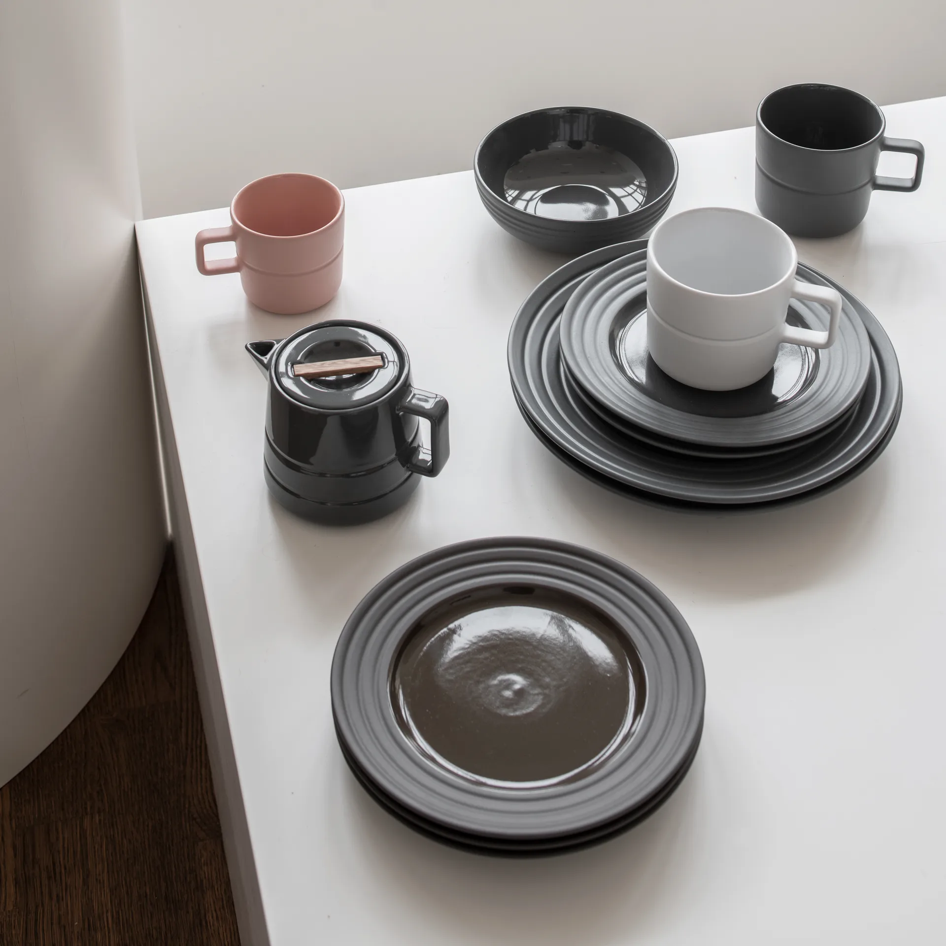 Prato pequeno Lines Ø21 cm, 6 un., brown NJRD