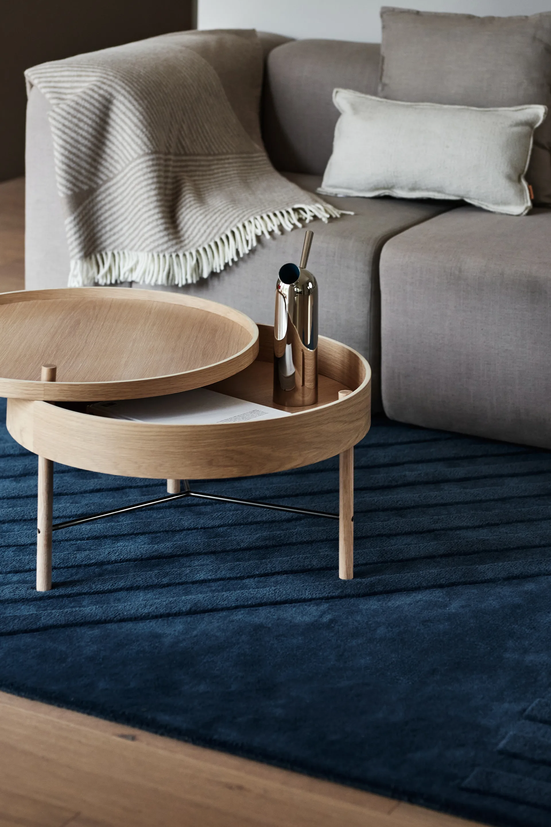 Tapete de lã às riscas azul Levels, 170x240 cm NJRD