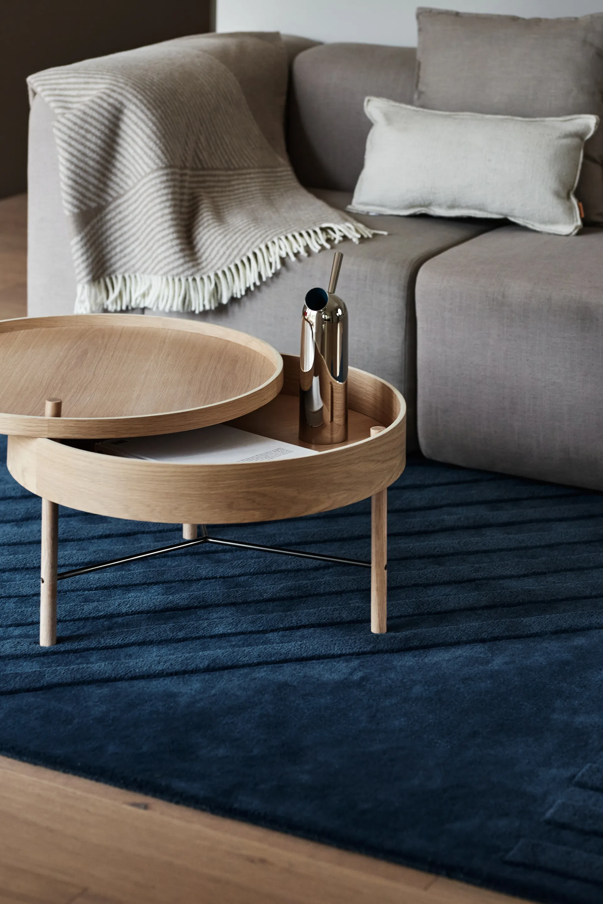 Tapete de lã às riscas azul Levels, 200x300 cm NJRD