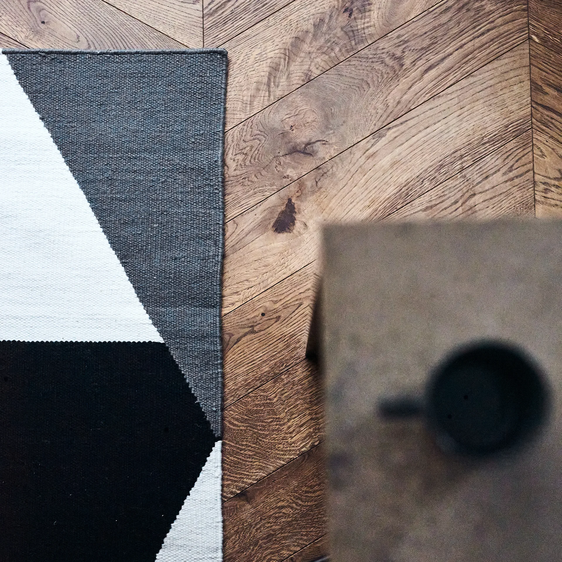 Tapete preto Stripes blocks kelim, 80x240 cm NJRD