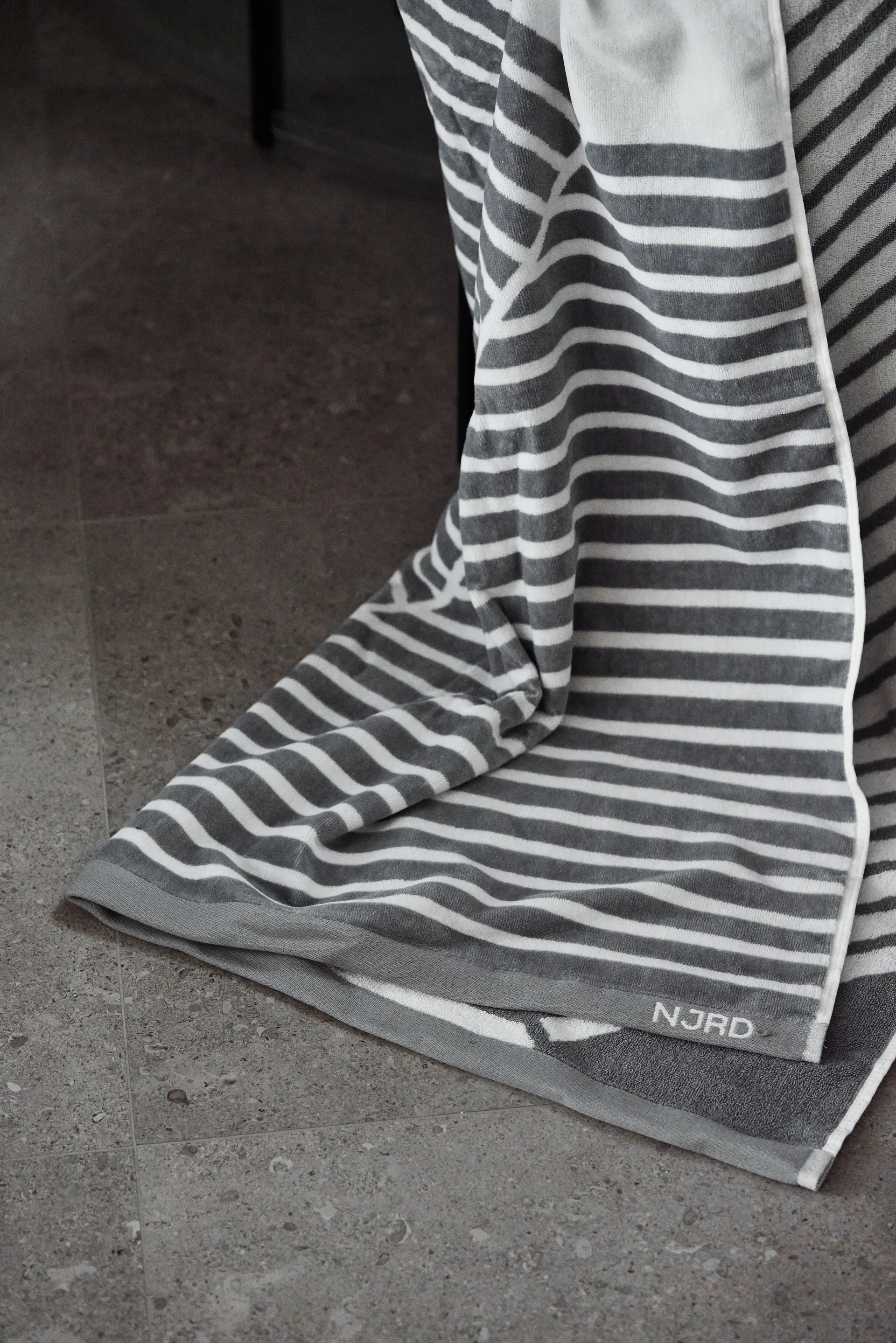 Toalha de banho Stripes 100x150 cm, Cinzento NJRD