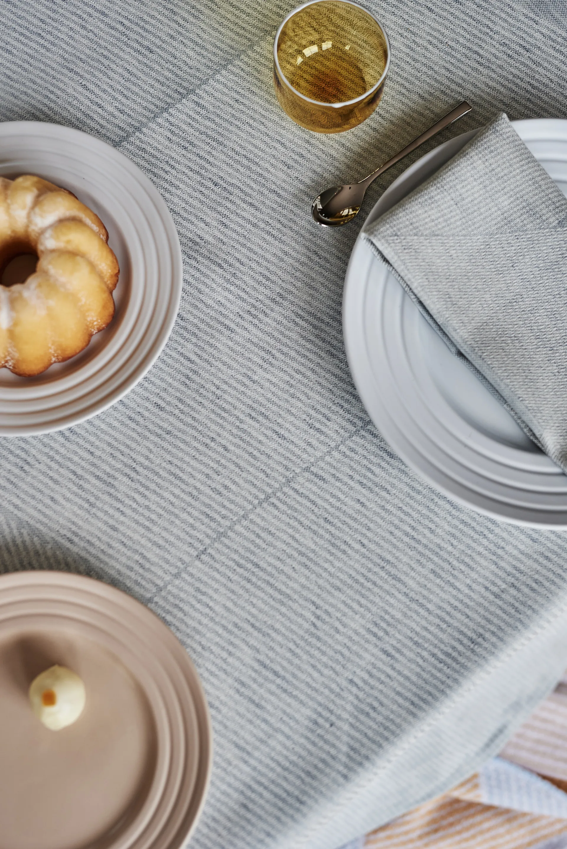 Toalha de mesa Geometric 147x250 cm, Blue-white NJRD