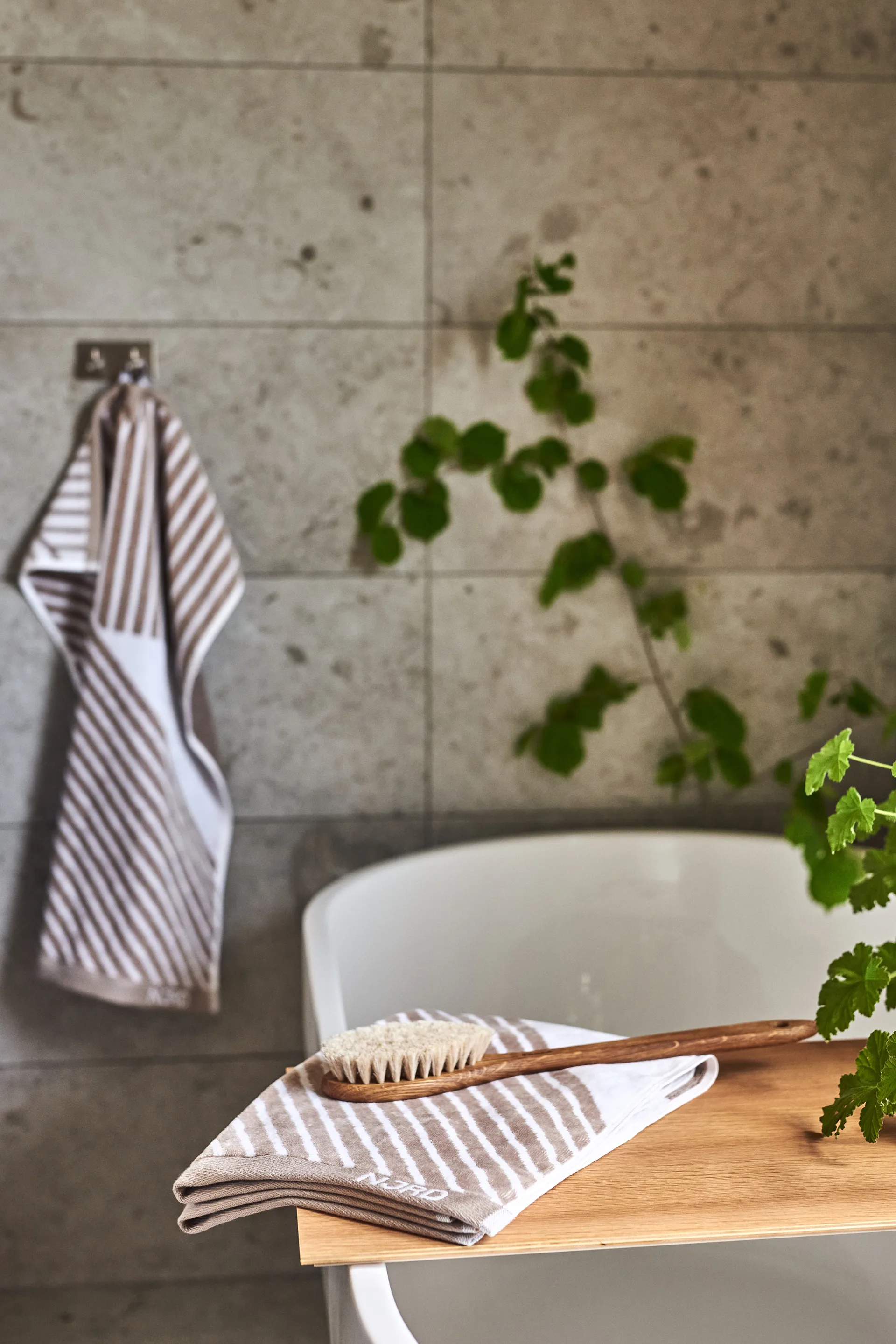 Toalha Stripes 50x70 cm, Bege NJRD