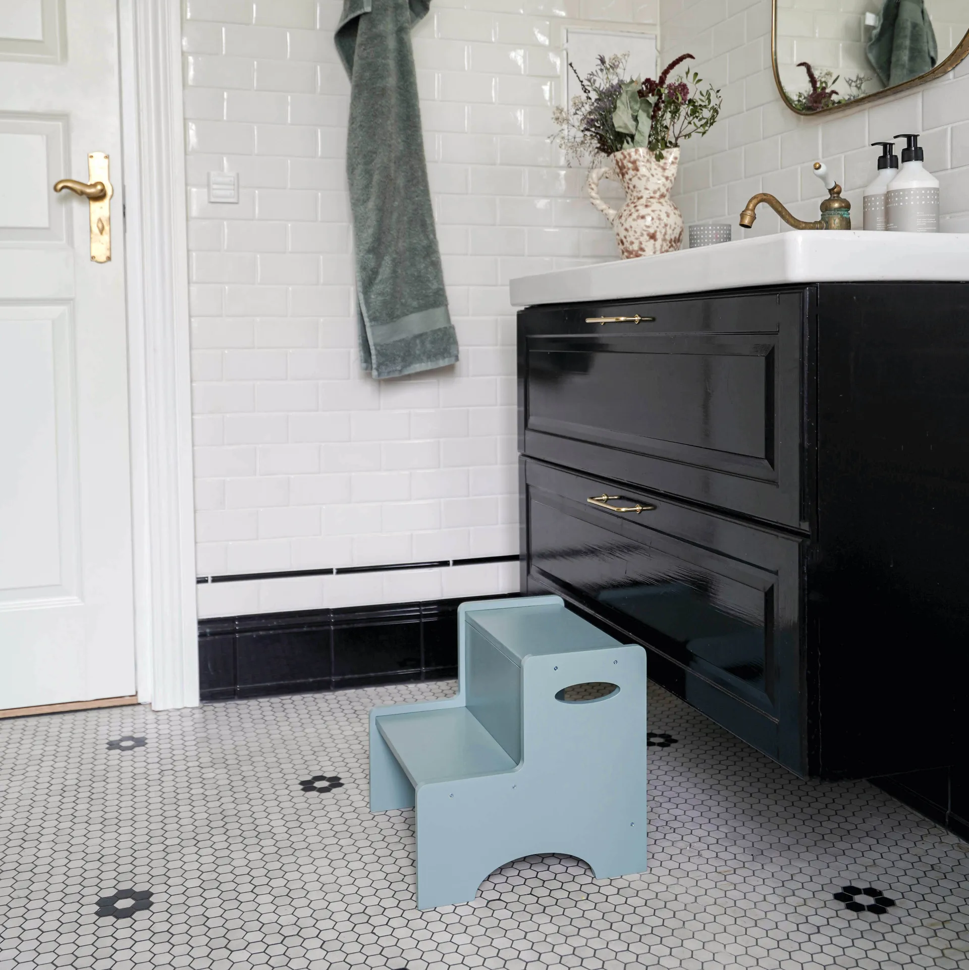 Banquinho infantil Step Up, Verde-oliva Nofred