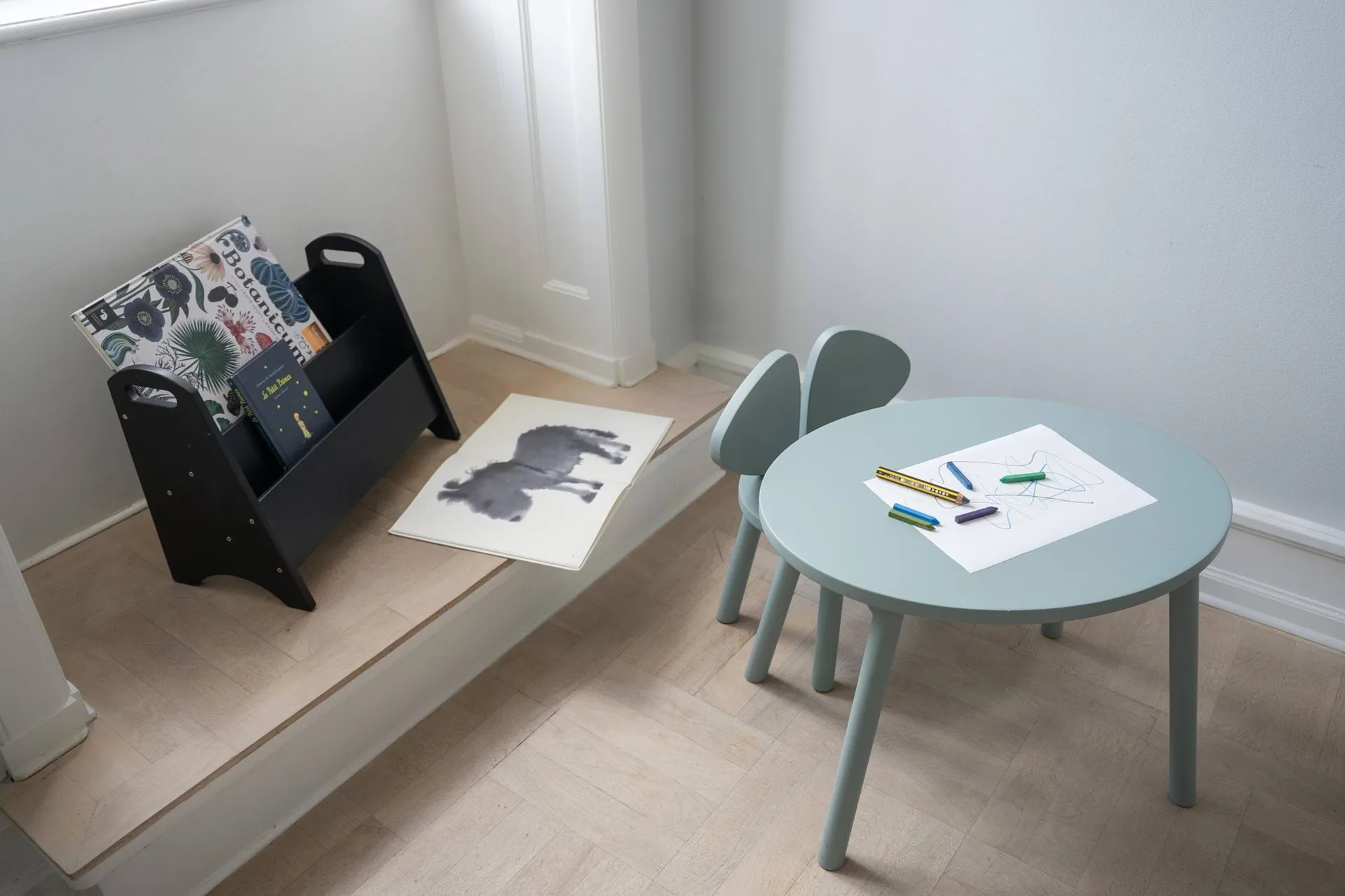 Cadeira infantil Mouse Chair, verde-azeitona Nofred