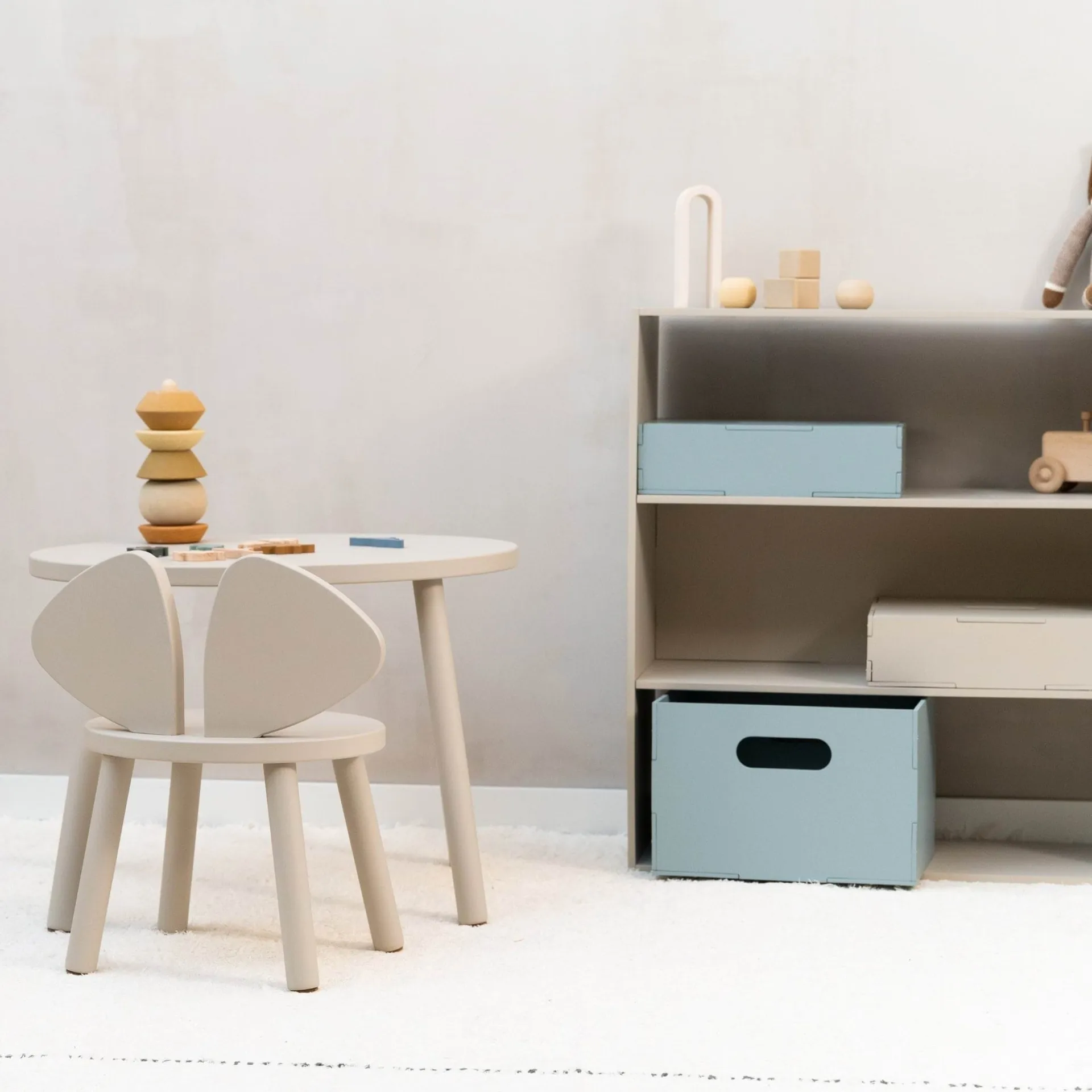 Conjunto Mouse cadeira infantil + mesa, Bege Nofred