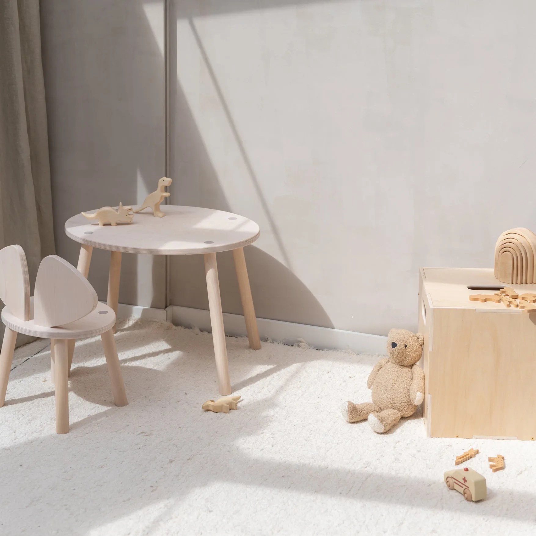 Conjunto Mouse cadeira infantil + mesa, Faia Nofred