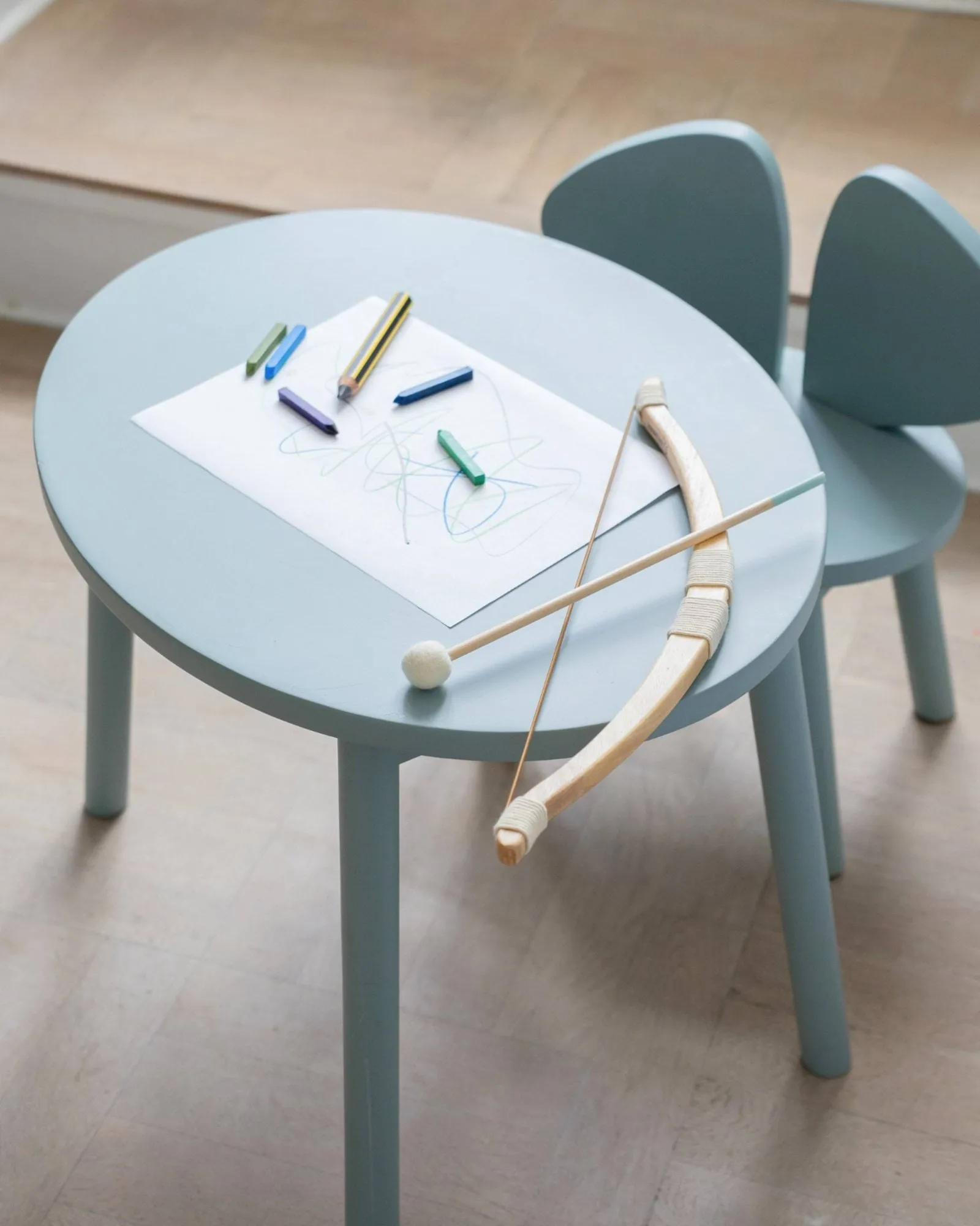 Conjunto Mouse cadeira infantil + mesa, Verde oliva Nofred
