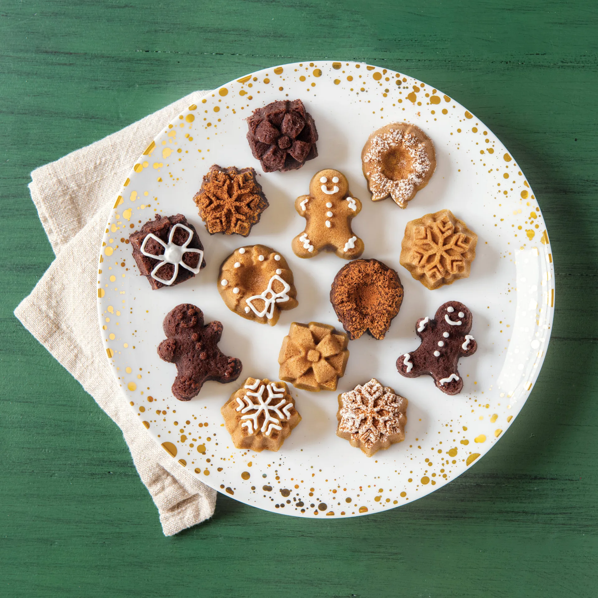 Forma de bolo Nordic Ware Holiday Tea Cake, Prateada Nordic Ware