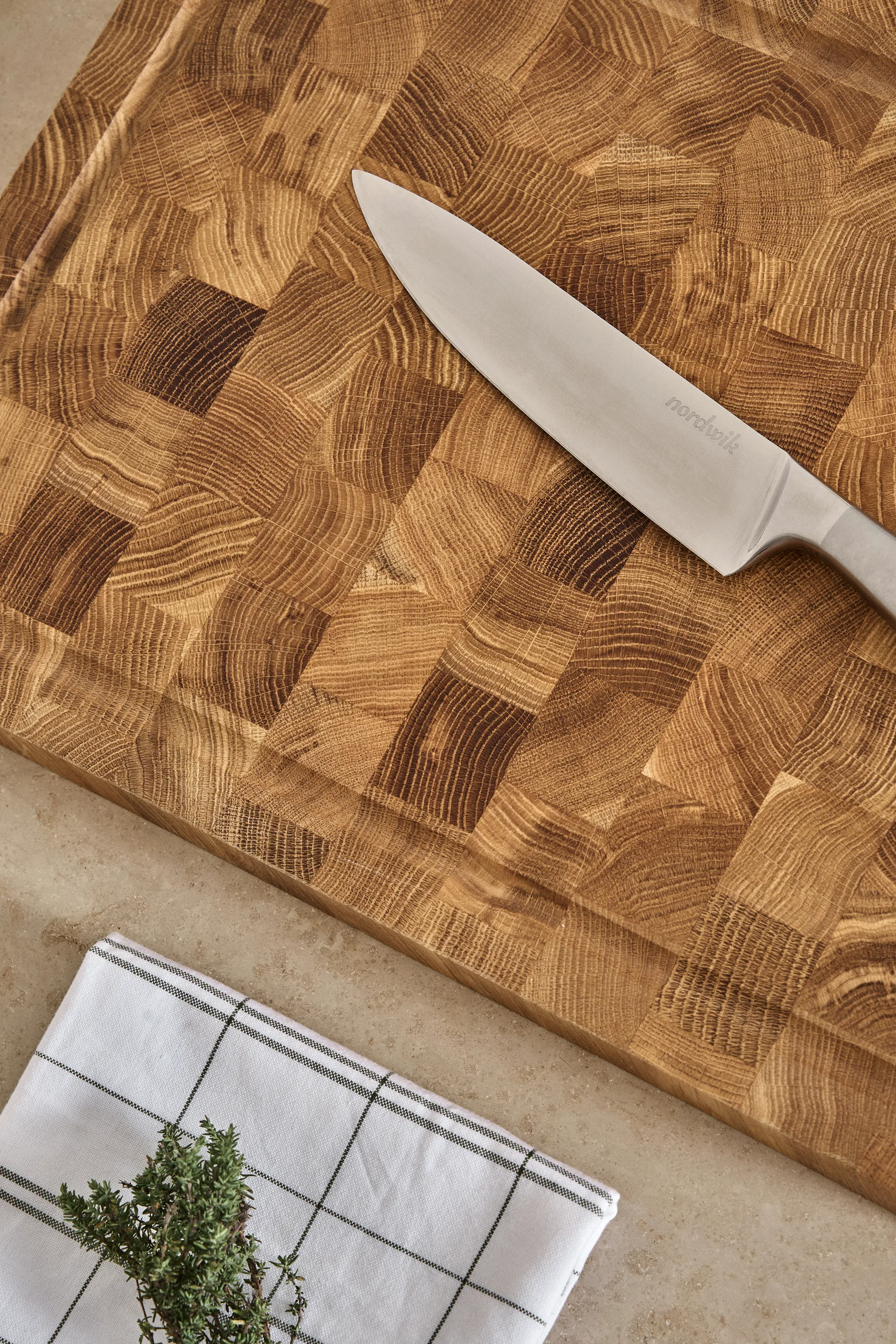 Tábua de corte Nordwik em madeira de topo com ranhura 36x46 cm, Carvalho Nordwik
