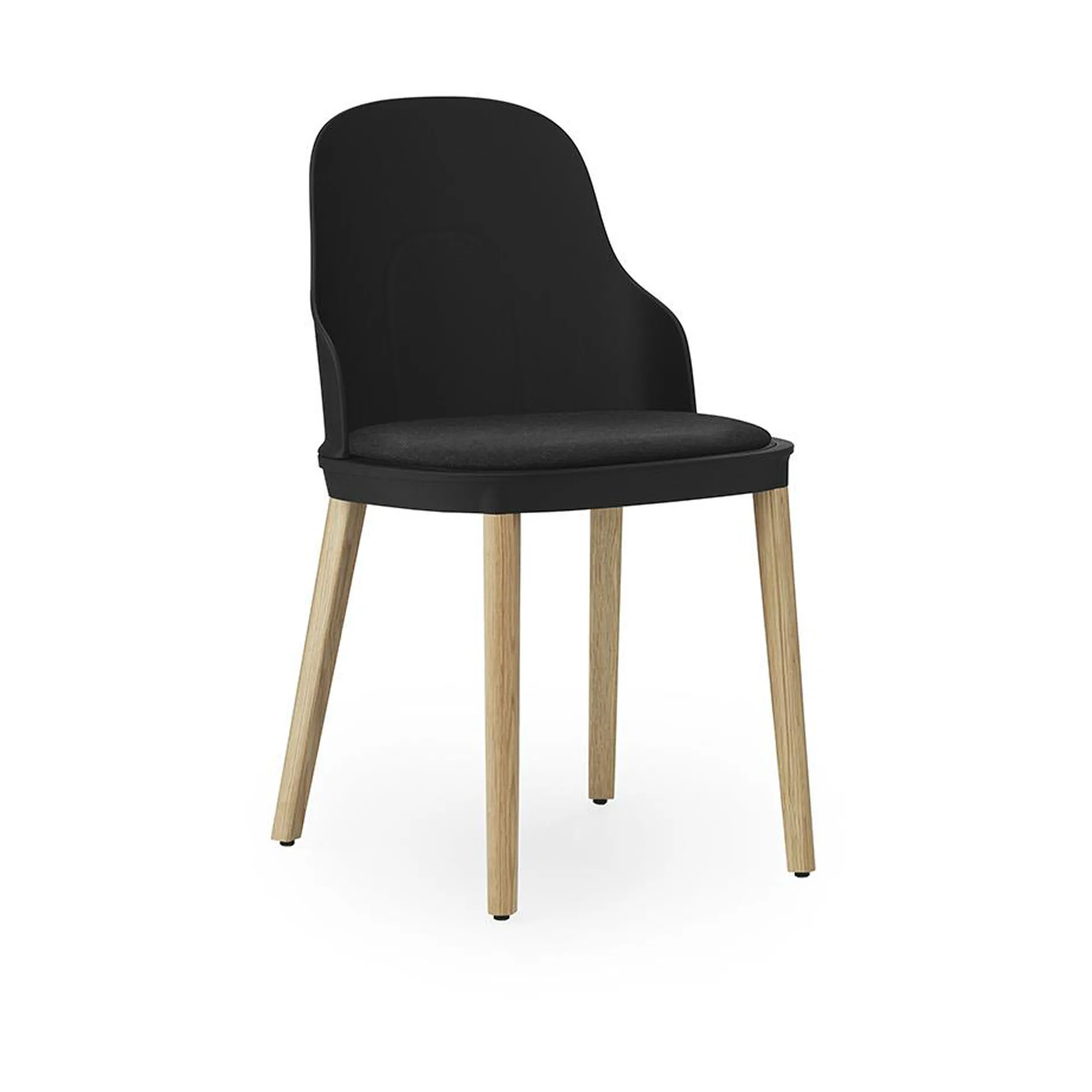 Allez cadeira com almofada e pernas de carvalho, Black Normann Copenhagen