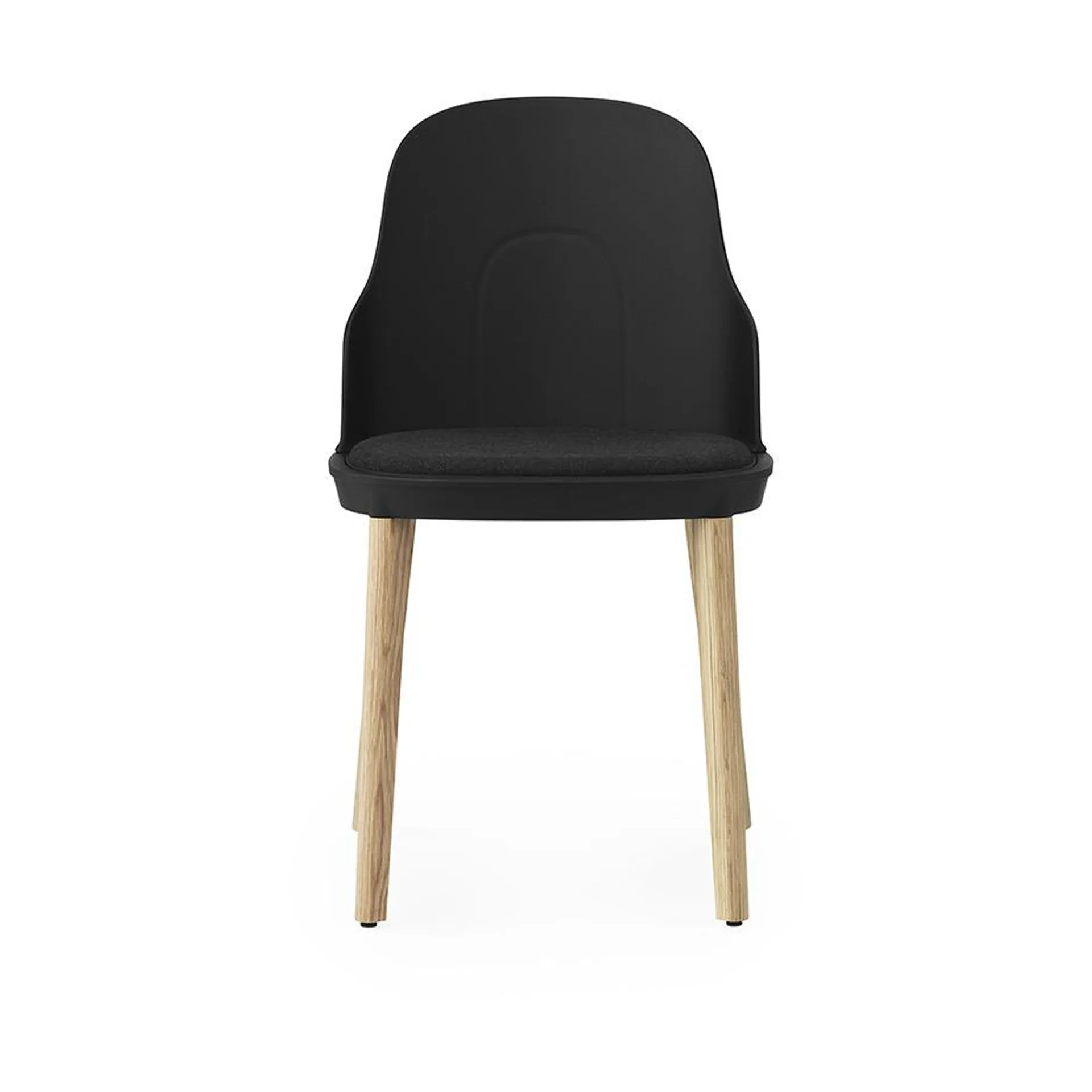 Allez cadeira com almofada e pernas de carvalho, Black Normann Copenhagen