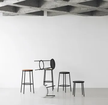 Banco 45 cm - Alumínio preto - Normann Copenhagen