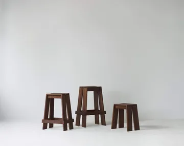 Banqueta de bar Let 65 cm - Brown Stained Ash - Normann Copenhagen