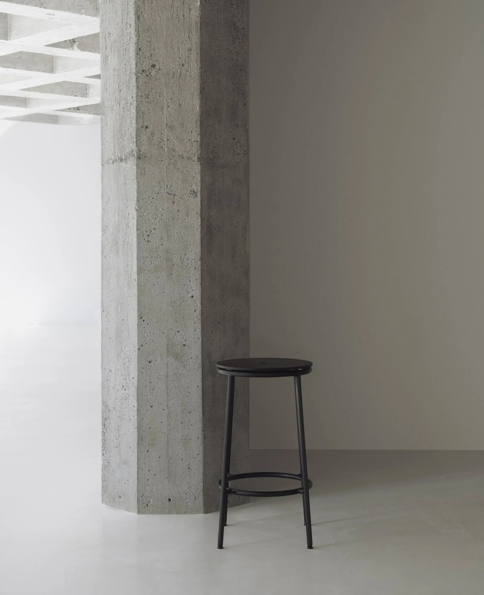 Cadeira bar 65 cm, Alumínio preto Normann Copenhagen