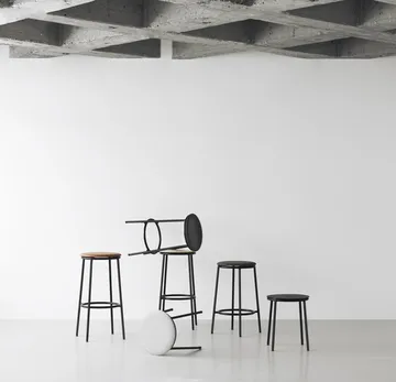 Cadeira bar 65 cm - Alumínio preto - Normann Copenhagen