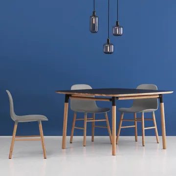 Cadeira Form - verde, pernas carvalho - Normann Copenhagen