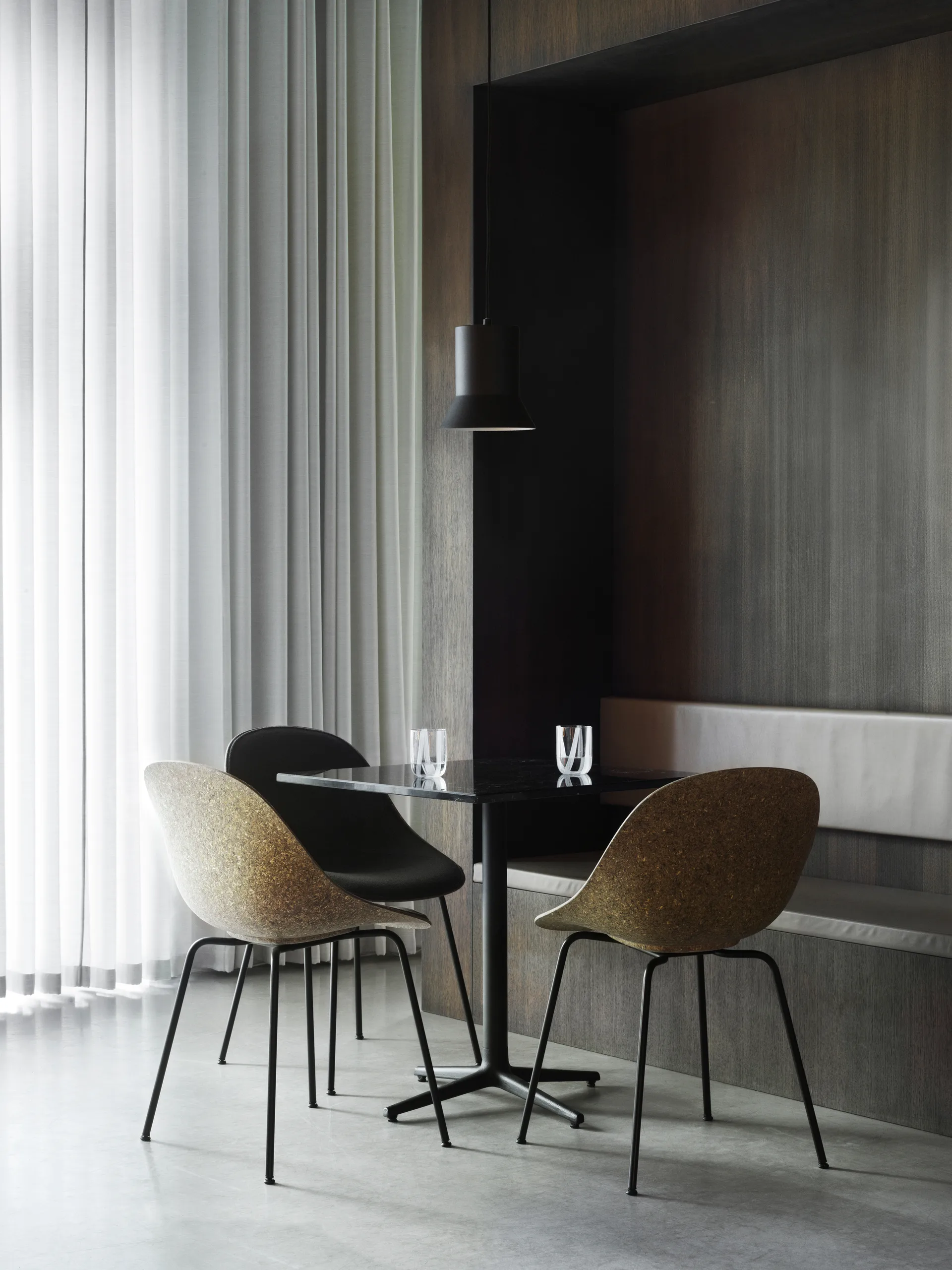 Cadeira Mat Chair, Seaweed-black steel Normann Copenhagen