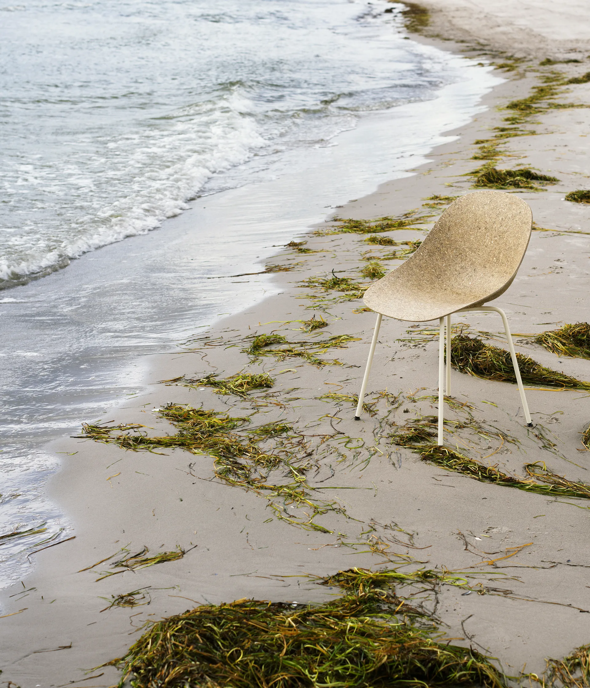 Cadeira Mat Chair, Seaweed-cream steel Normann Copenhagen