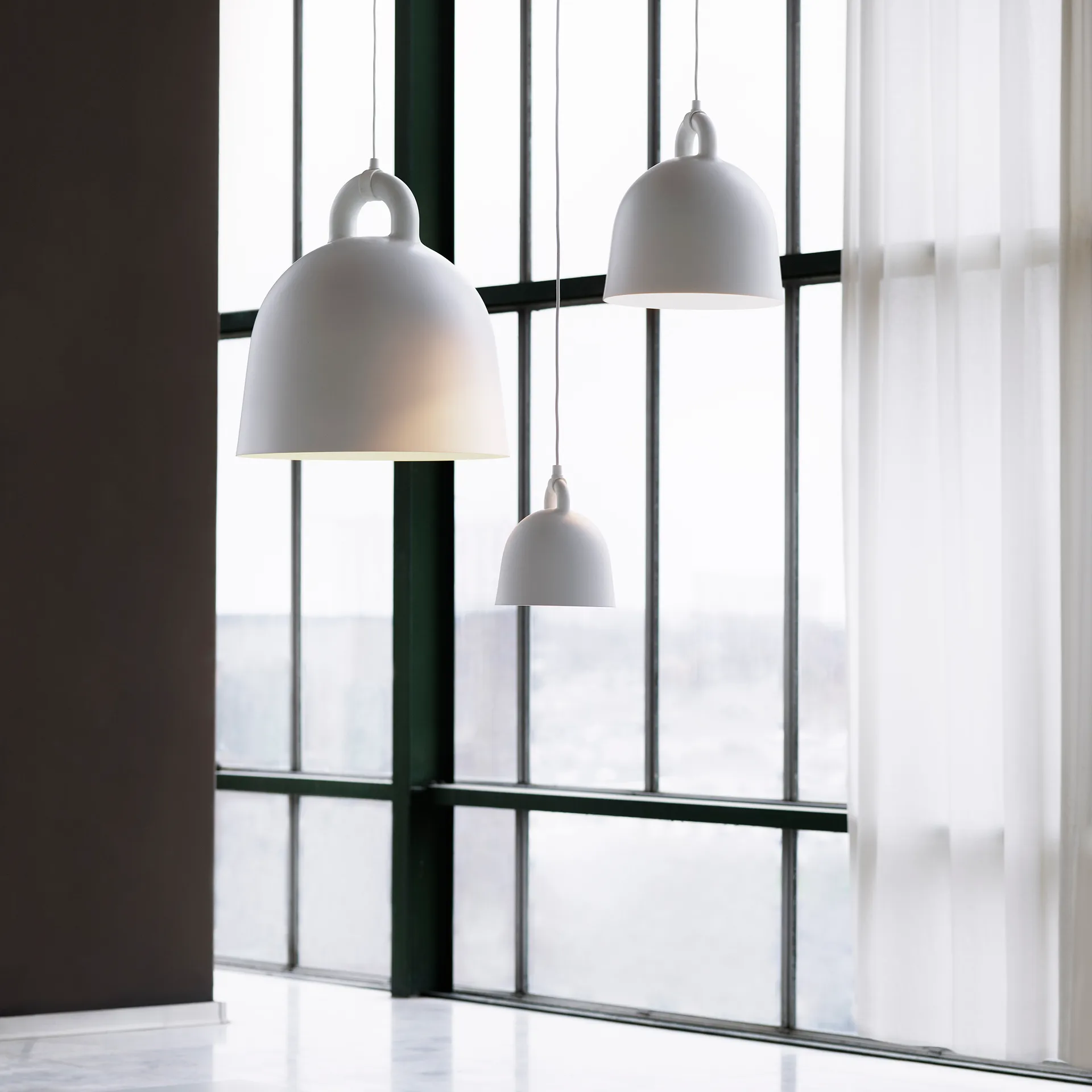 Candeeiro branco Bell, Pequeno Normann Copenhagen