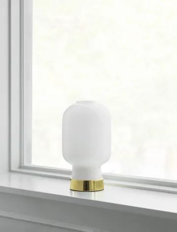 Candeeiro de mesa Amp - branco-latão - Normann Copenhagen